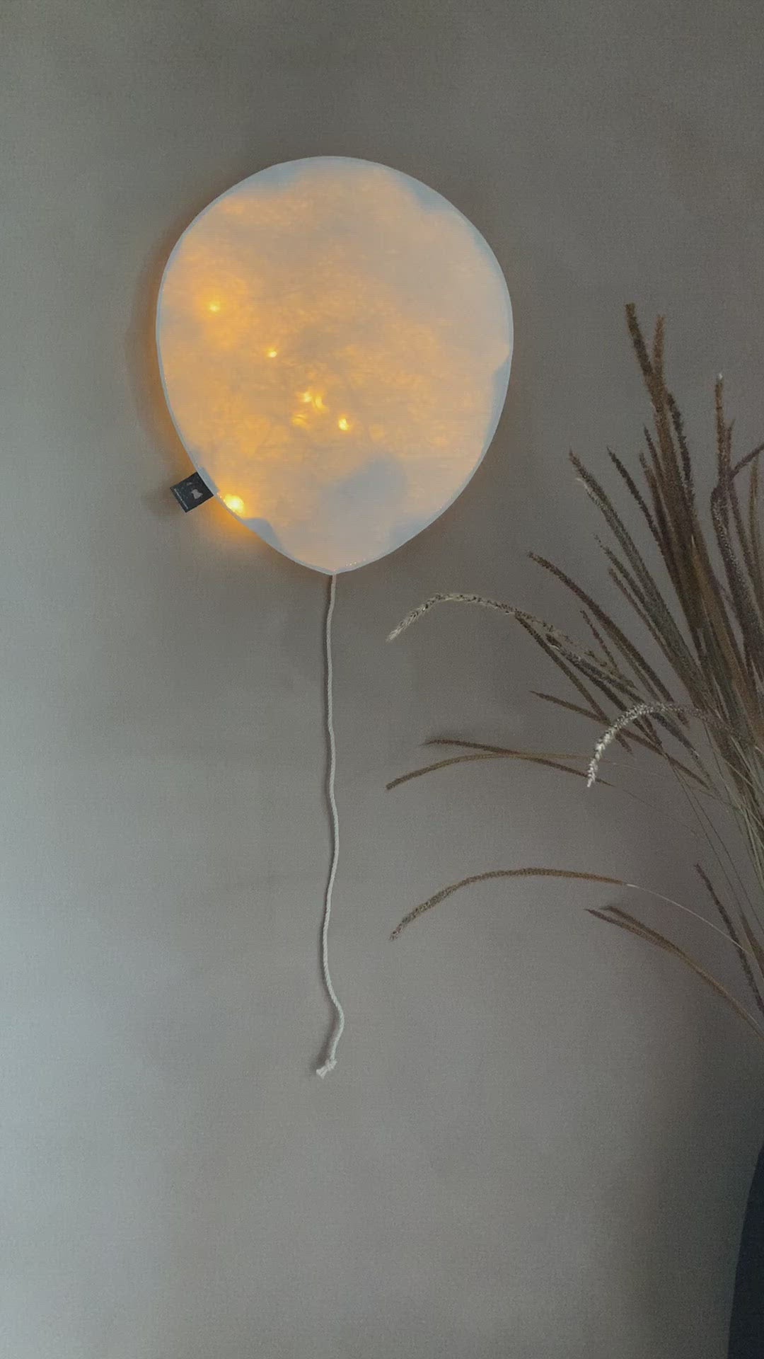 White Lighting Balloon